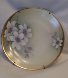Clematis Plate - White